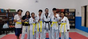 Grupo “Halcones de Temax” participan en torneo de tae kwon do.